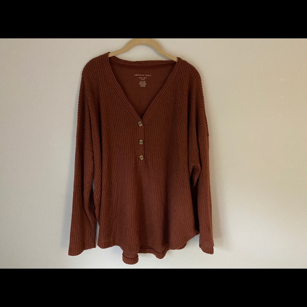 AE long sleeve tee